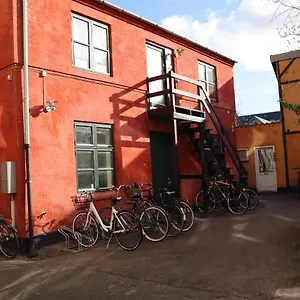 Charming Red Courtyard Kopenhagen