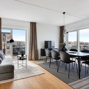 Lejlighed Sanders Arena - Chic Three-bedroom Close To Metro Station, København