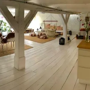 Lejlighed A Charming And Beautiful Oasis In The Heart Of, København